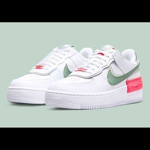 Nike Air Force 1 Shadow - Pink and Green